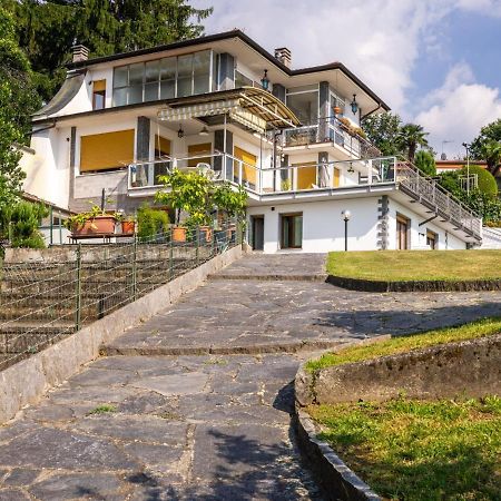 Appartamento Locazione Turistica Malpensata Porto Valtravaglia Esterno foto